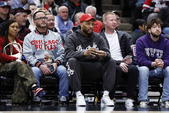  Milwaukee Bucks guard Damian Lillard attends a basketball game between the Chicago Bulls and Portland Trail Blazers 